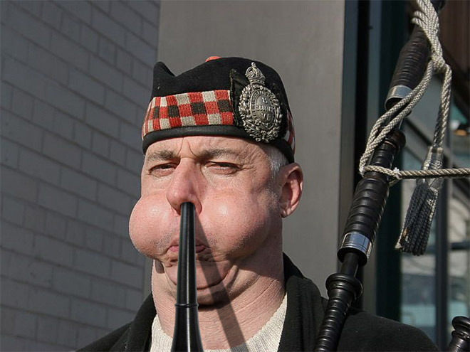 bagpipe player dday