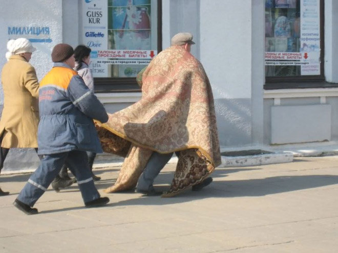 Why are Russians so obsessed with carpets?