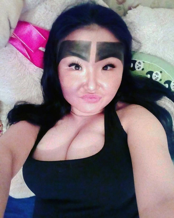 If your eyebrows doesn't take up the biggest part of your face, you're doing it wrong.