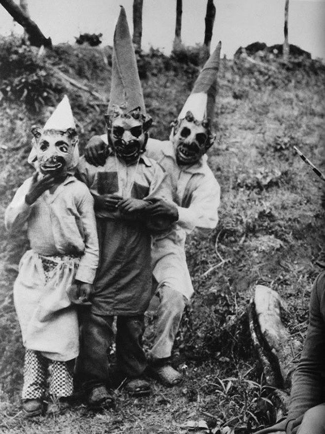 Vintage Halloween costumes were terrifying.