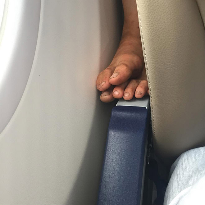 Some people should be banned from planes.