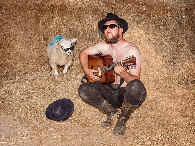 A photo from "Irish Farmer Calendar" - funny stuff.