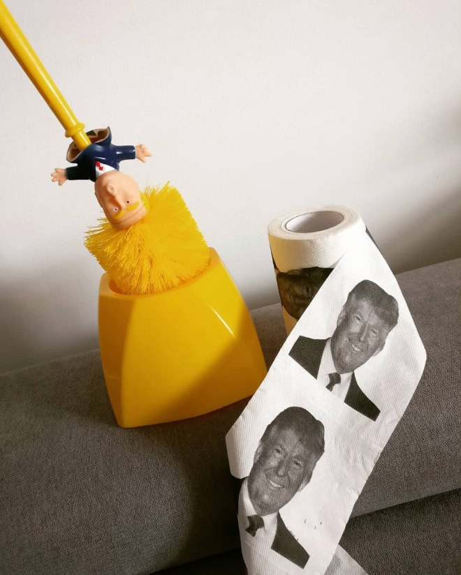 Trump toilet brush.